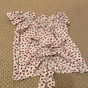 Roses and white ruffle shirt